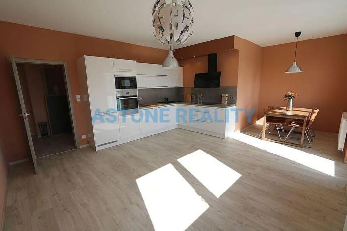Pronájem bytu 2+kk, Praha - Stodůlky, Svitákova, 66 m2