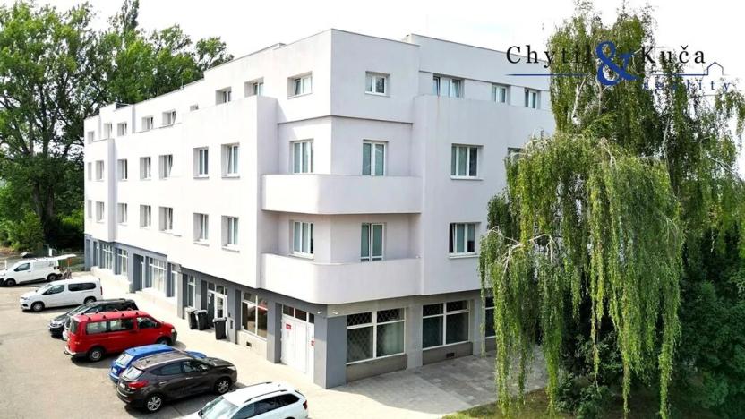 Pronájem obchodního prostoru, Přerov, Škodova, 351 m2