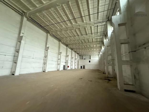 Prodej obchodního prostoru, Brno, Trnkova, 1912 m2