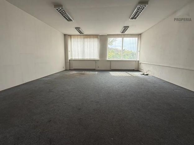 Prodej výrobních prostor, Brno, Trnkova, 1912 m2