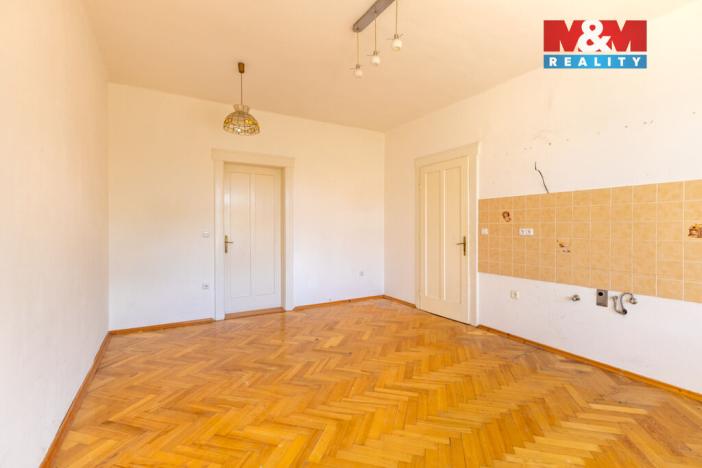 Prodej bytu 3+1, Poděbrady - Poděbrady II, Dr. Beneše, 85 m2