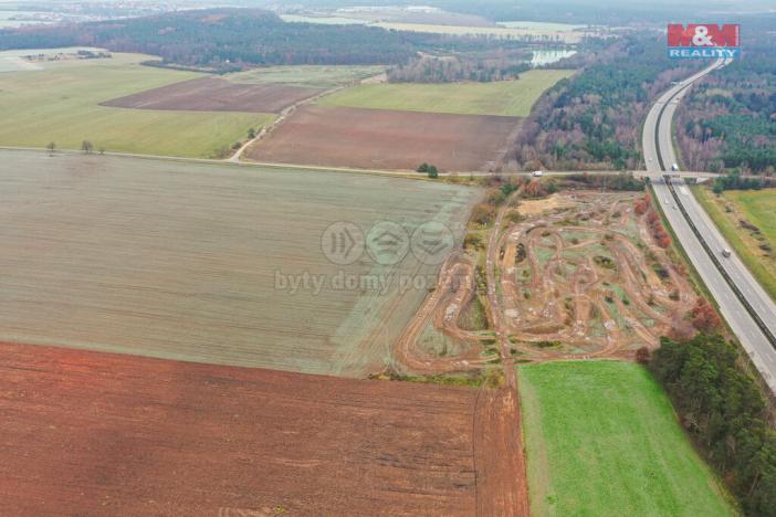 Prodej pole, Tlučná, 299 m2