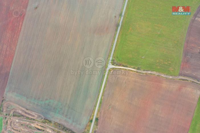 Prodej pole, Tlučná, 299 m2