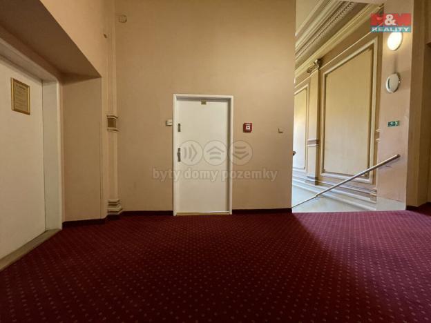 Pronájem kanceláře, Praha - Vinohrady, náměstí Míru, 54 m2