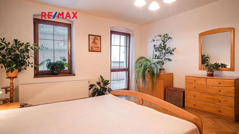 Prodej rodinného domu, Cvikov, Komenského, 298 m2