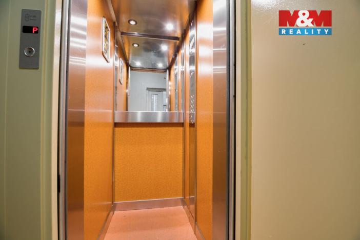 Prodej bytu 2+1, Chomutov, Stavbařská, 56 m2