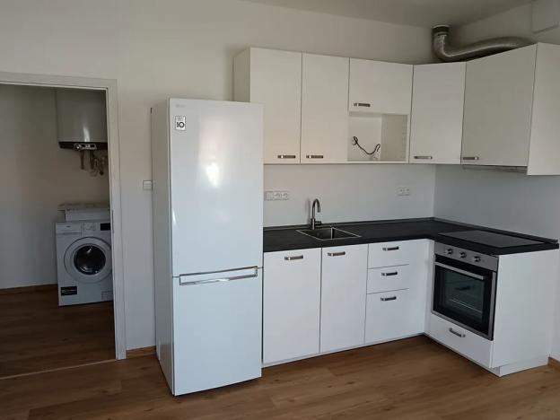 Pronájem bytu 2+kk, Praha - Nusle, Jaromírova, 46 m2
