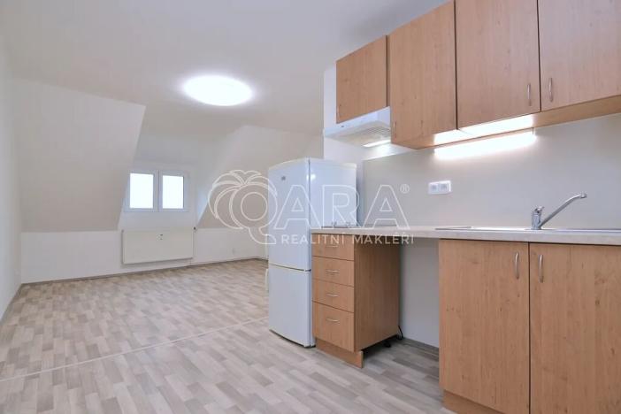 Pronájem bytu 2+kk, Praha - Michle, Hanusova, 46 m2