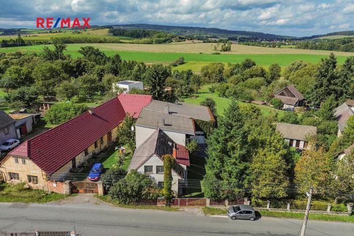 Prodej rodinného domu, Vrčeň, 437 m2