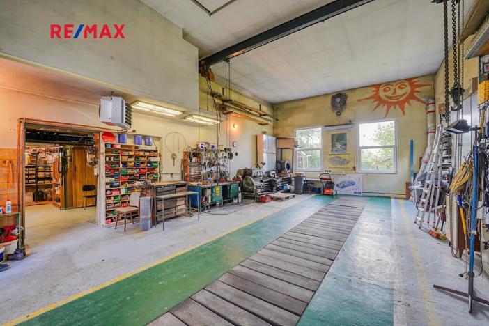 Prodej rodinného domu, Vrčeň, 437 m2