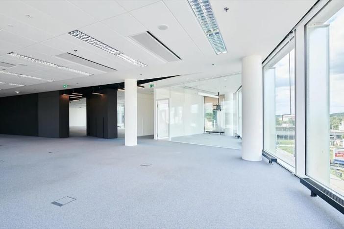 Pronájem kanceláře, Praha - Holešovice, Plynární, 547 m2