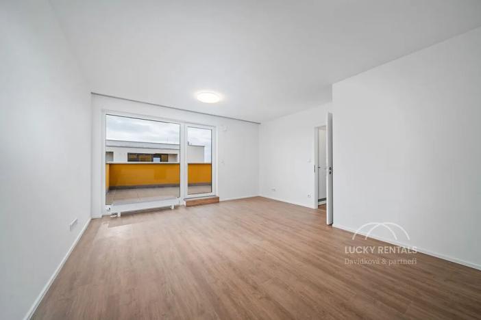 Pronájem bytu 1+kk, Praha - Chodov, Líbalova, 30 m2