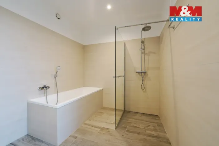 Prodej rodinného domu, Plzeň - Radobyčice, Řadová, 139 m2