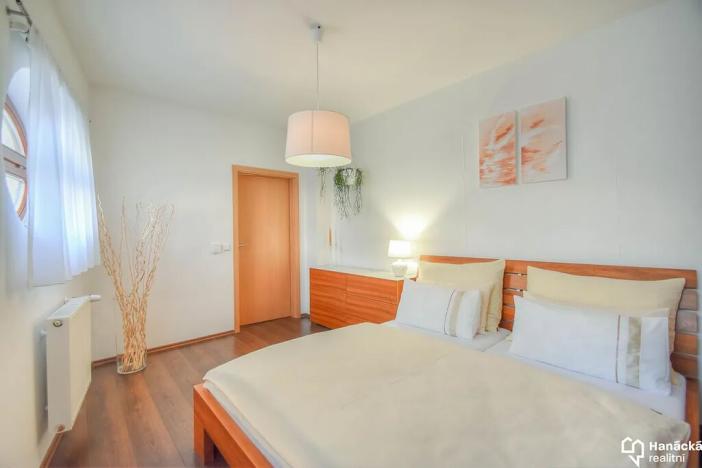 Prodej činžovního domu, Olomouc, Dolní náměstí, 1450 m2