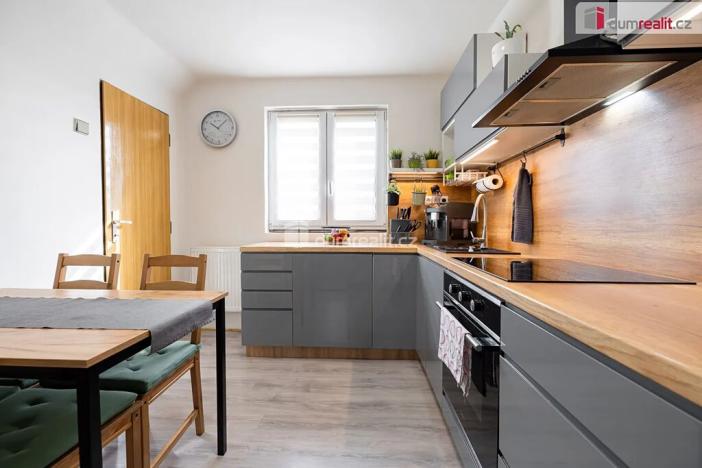 Prodej rodinného domu, Měšice, Na Křížku, 316 m2