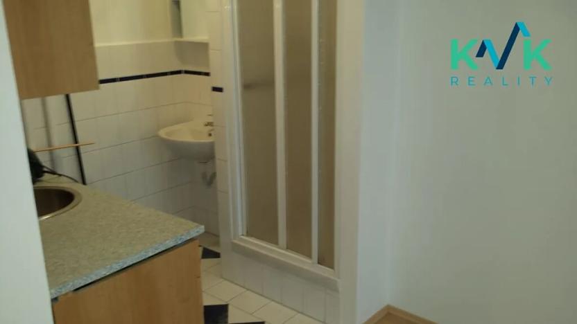 Pronájem bytu 1+kk, Karlovy Vary, Krále Jiřího, 22 m2