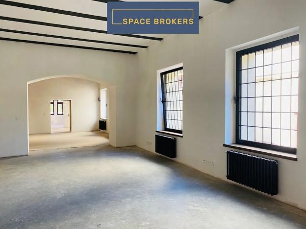 Pronájem kanceláře, Praha, Údolní, 700 m2