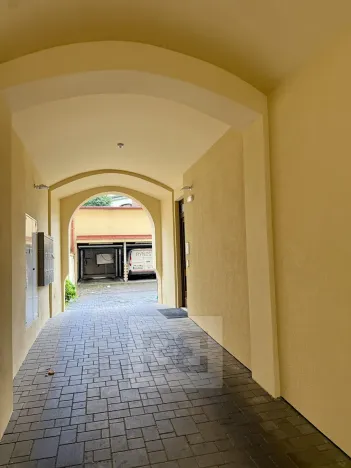 Prodej bytu 2+kk, Praha - Vinohrady, Rybalkova, 38 m2