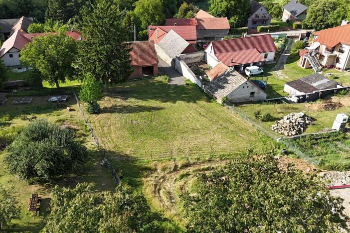 Prodej pozemku pro bydlení, Lešany, 1161 m2
