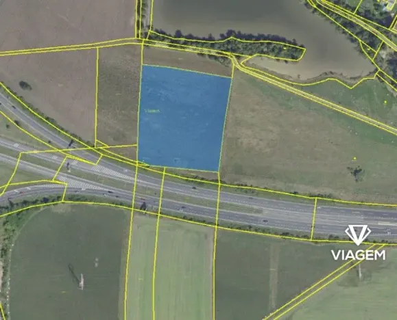 Prodej podílu pole, Praha, 4143 m2