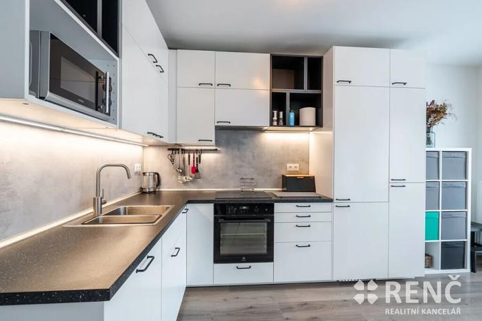 Prodej bytu 2+kk, Brno, Spolková, 57 m2