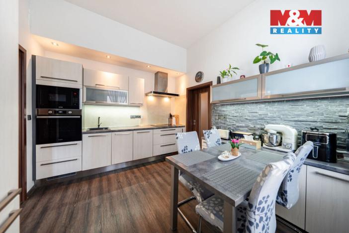 Prodej bytu 2+1, Znojmo, Rudoleckého, 87 m2