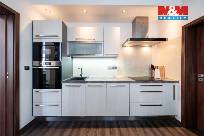 Prodej bytu 2+1, Znojmo, Rudoleckého, 87 m2