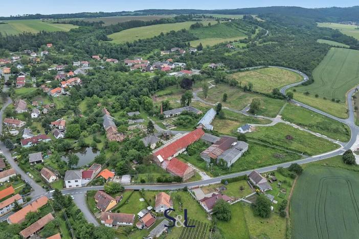 Prodej komerčního pozemku, Podhořany u Ronova, 21276 m2