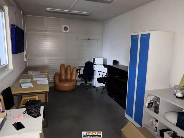 Pronájem výrobních prostor, Chomutov, 295 m2