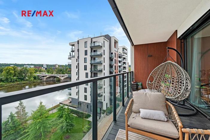 Prodej bytu 3+kk, Praha - Holešovice, Sanderova, 104 m2