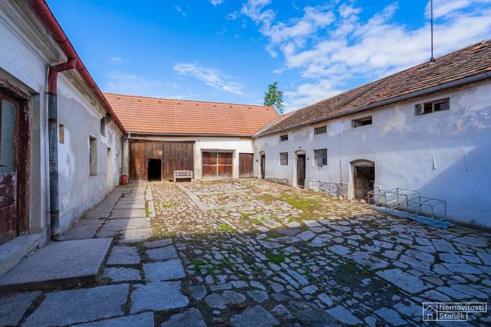 Prodej rodinného domu, Štěkeň, Kestřanská, 250 m2