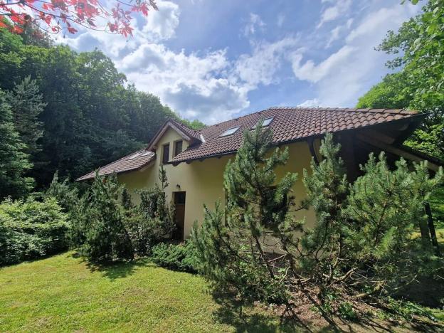 Prodej rodinného domu, Hrdlořezy, 280 m2