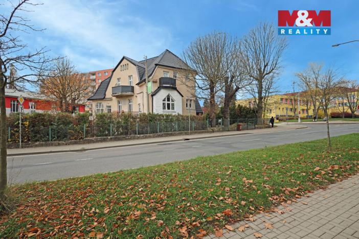 Pronájem obchodního prostoru, Chodov, Husova, 46 m2