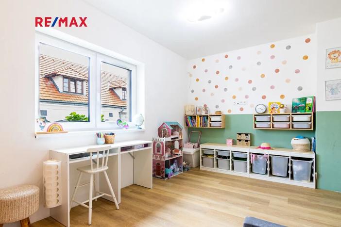 Prodej rodinného domu, Praha - Ďáblice, Na terase, 191 m2