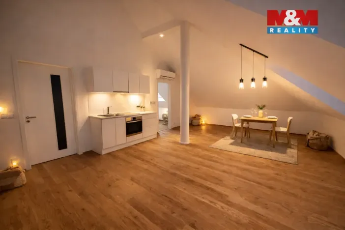 Prodej bytu 2+kk, Praha - Střížkov, Střížkovská, 68 m2