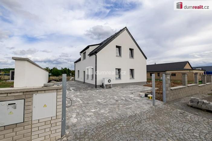 Prodej rodinného domu, Lužná, Jižní, 165 m2