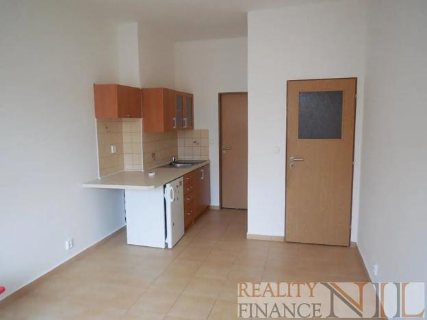 Pronájem bytu 1+kk, Plzeň, Kostelní, 27 m2