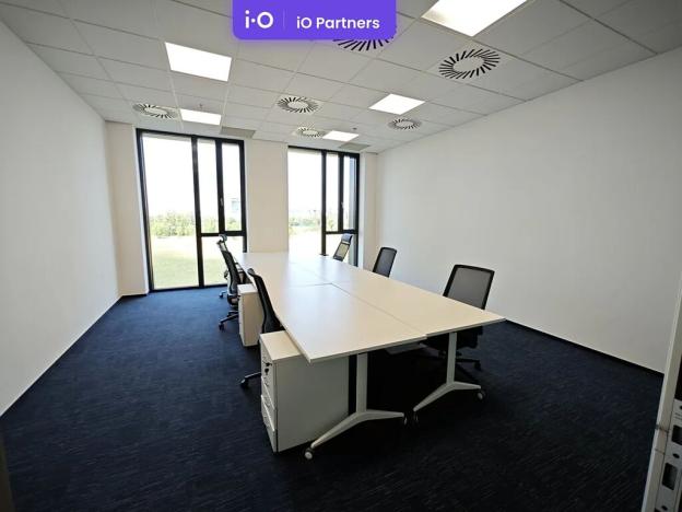 Pronájem kanceláře, Praha - Karlín, Rohanské nábřeží, 300 m2