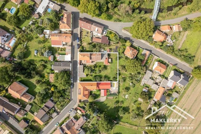 Prodej rodinného domu, Radim, 213 m2