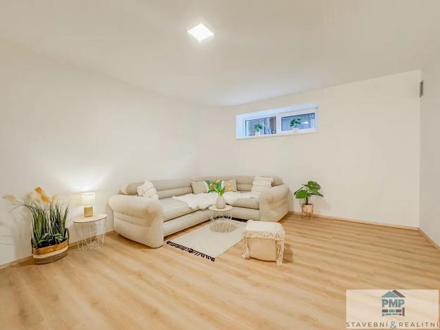 Pronájem bytu 2+1, Boskovice, Velenova, 49 m2