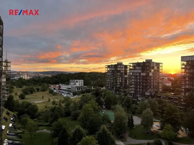 Prodej bytu 5+kk, Praha - Žižkov, Ke kapslovně, 147 m2