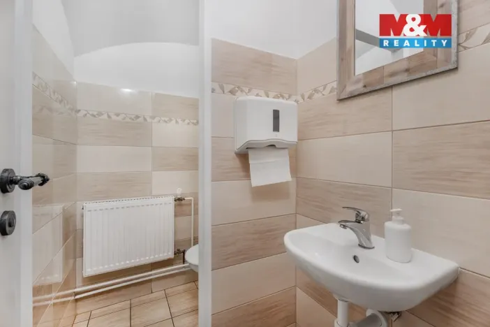 Prodej ubytování, Hřensko, 300 m2