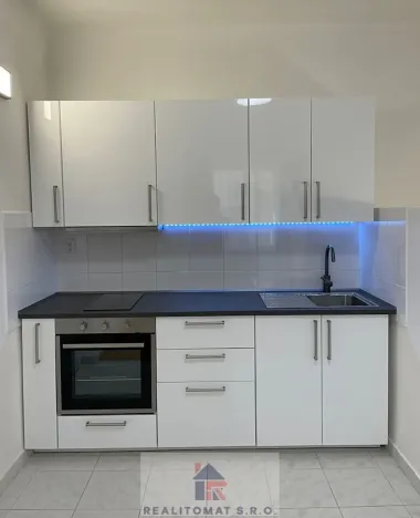Prodej bytu 2+kk, Praha - Košíře, 50 m2