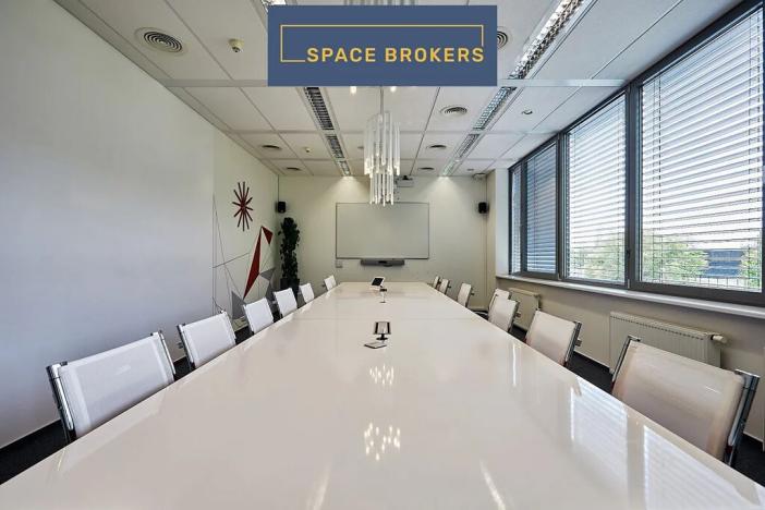 Pronájem kanceláře, Praha - Jinonice, Radlická, 2500 m2