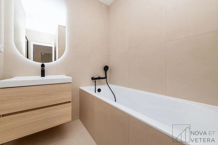 Prodej bytu 5+kk, Praha - Černý Most, Vybíralova, 104 m2