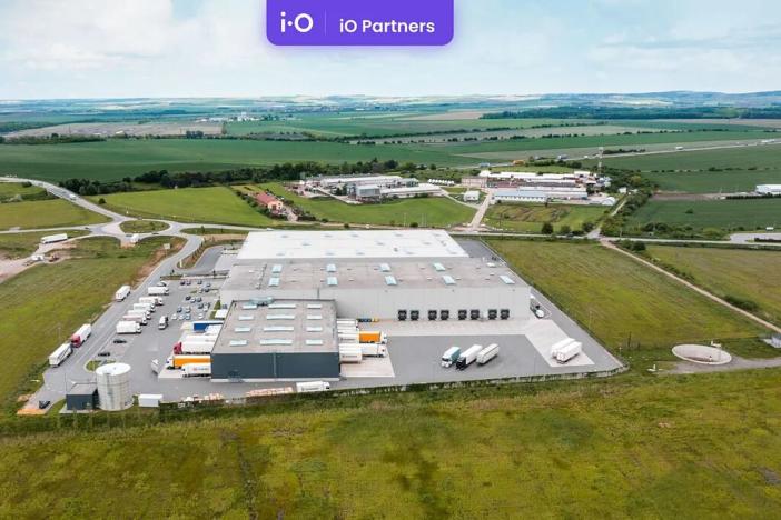 Pronájem skladu, Blučina, Hřbitovní, 37517 m2