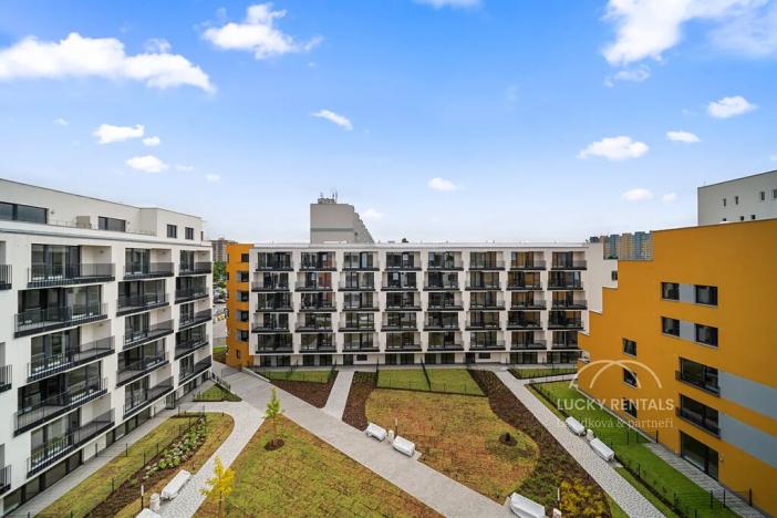 Pronájem bytu 1+kk, Praha - Chodov, Líbalova, 32 m2