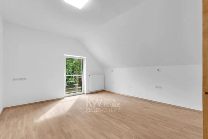 Prodej rodinného domu, Vykáň, 214 m2