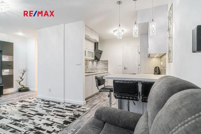 Pronájem bytu 3+kk, Praha - Dejvice, Banskobystrická, 75 m2