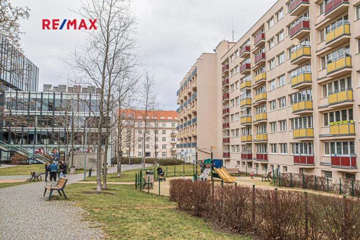 Pronájem bytu 3+kk, Praha - Dejvice, Banskobystrická, 75 m2